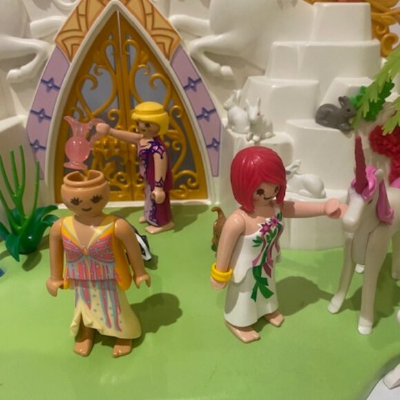 Playmobil Unicornland Lot. Missing pieces. Figures included. - Picture 3 of 10